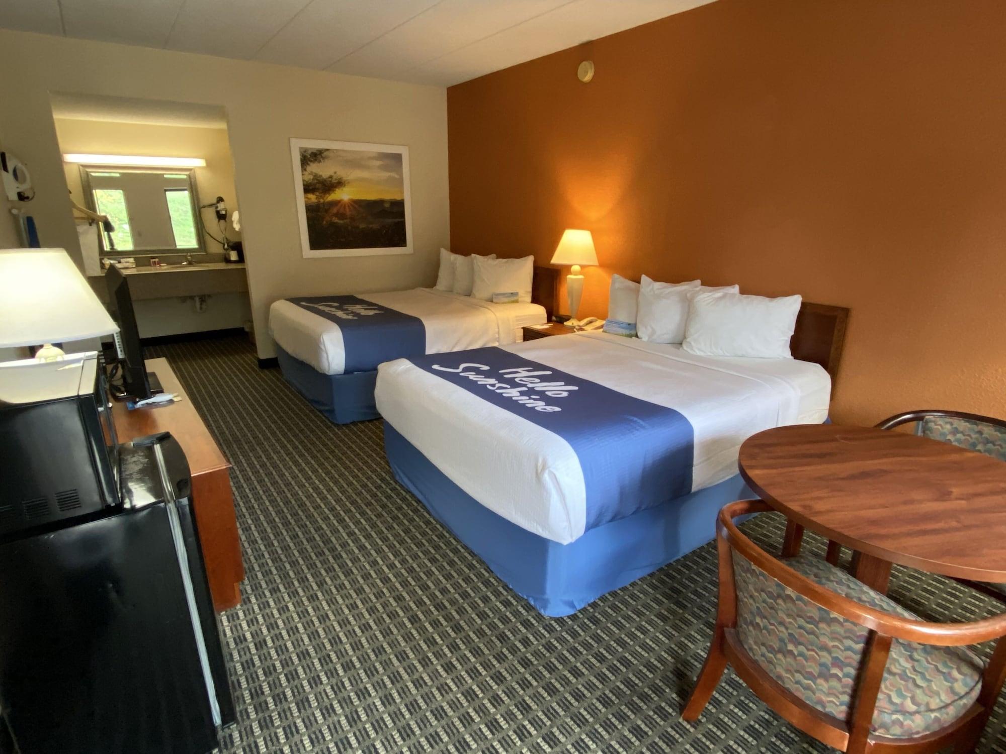 Days Inn By Wyndham Morehead Extérieur photo