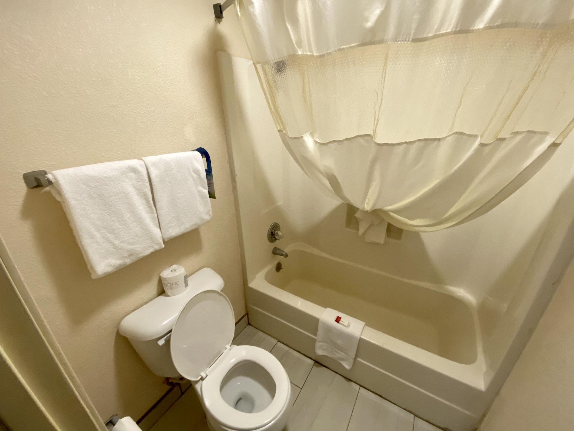 Days Inn By Wyndham Morehead Extérieur photo